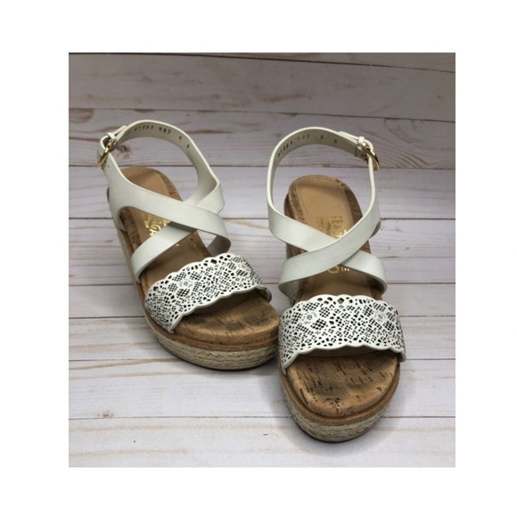 Salvatore Ferragamo White Leather Scalloped Wedge Espadrilles Sz 6 - Picture 5 of 14